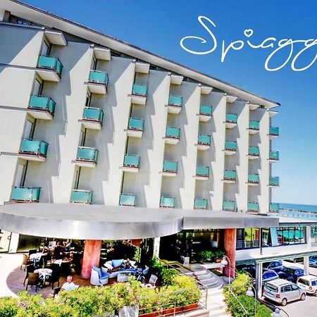 Hotel Royal-Spiaggia Гаттео-а-Маре Экстерьер фото