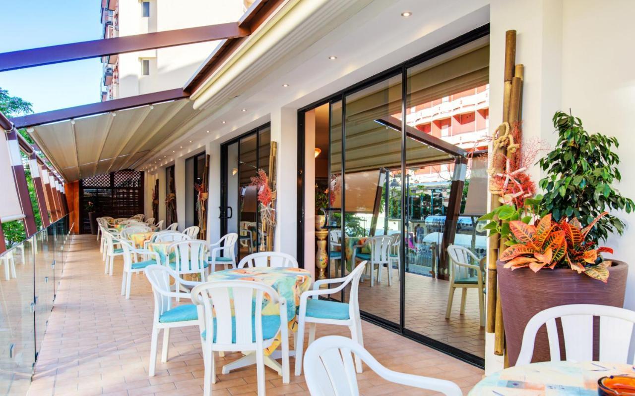 Hotel Royal-Spiaggia Гаттео-а-Маре Экстерьер фото