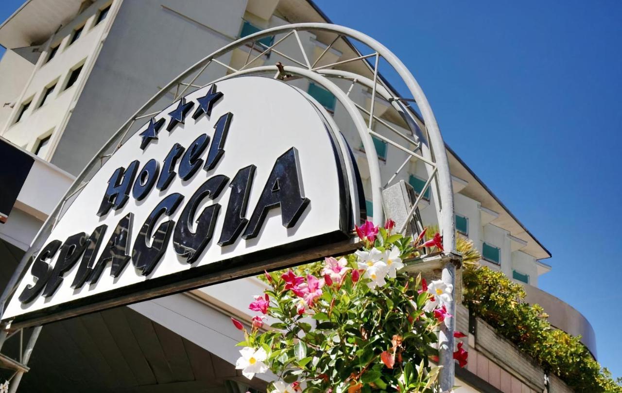 Hotel Royal-Spiaggia Гаттео-а-Маре Экстерьер фото